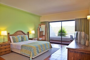 ตกแต่งพิเศษโดยเฉพาะ, โต๊ะทำงาน, ผ้าม่านกันแสง, ห้องเก็บเสียง