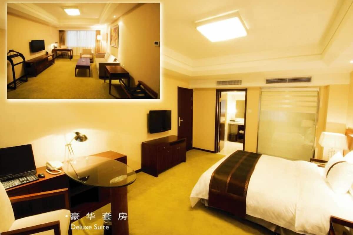 Minibar, in-room safe, desk, soundproofing