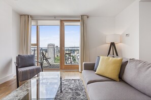 Apartment, 1 Bedroom | Living area | 32-inch flat-screen TV with cable channels, TV, DVD player - Phoenix Heights By Bridgestreet (London)