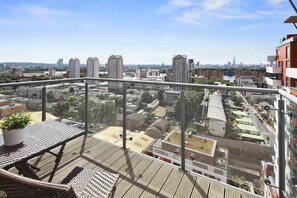 View from property - Phoenix Heights By Bridgestreet (London)