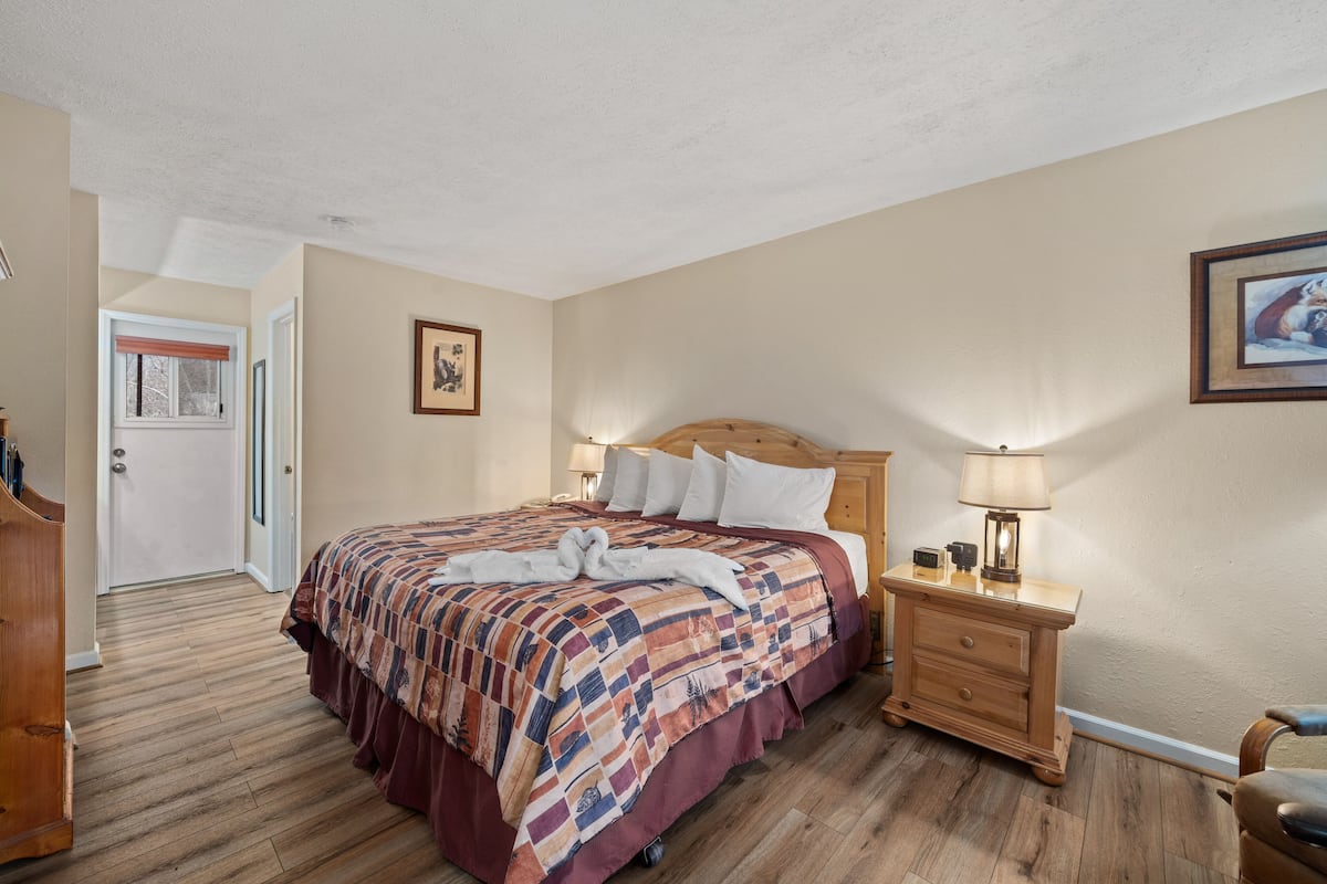 Pillow-top beds, blackout curtains, iron/ironing board, free WiFi