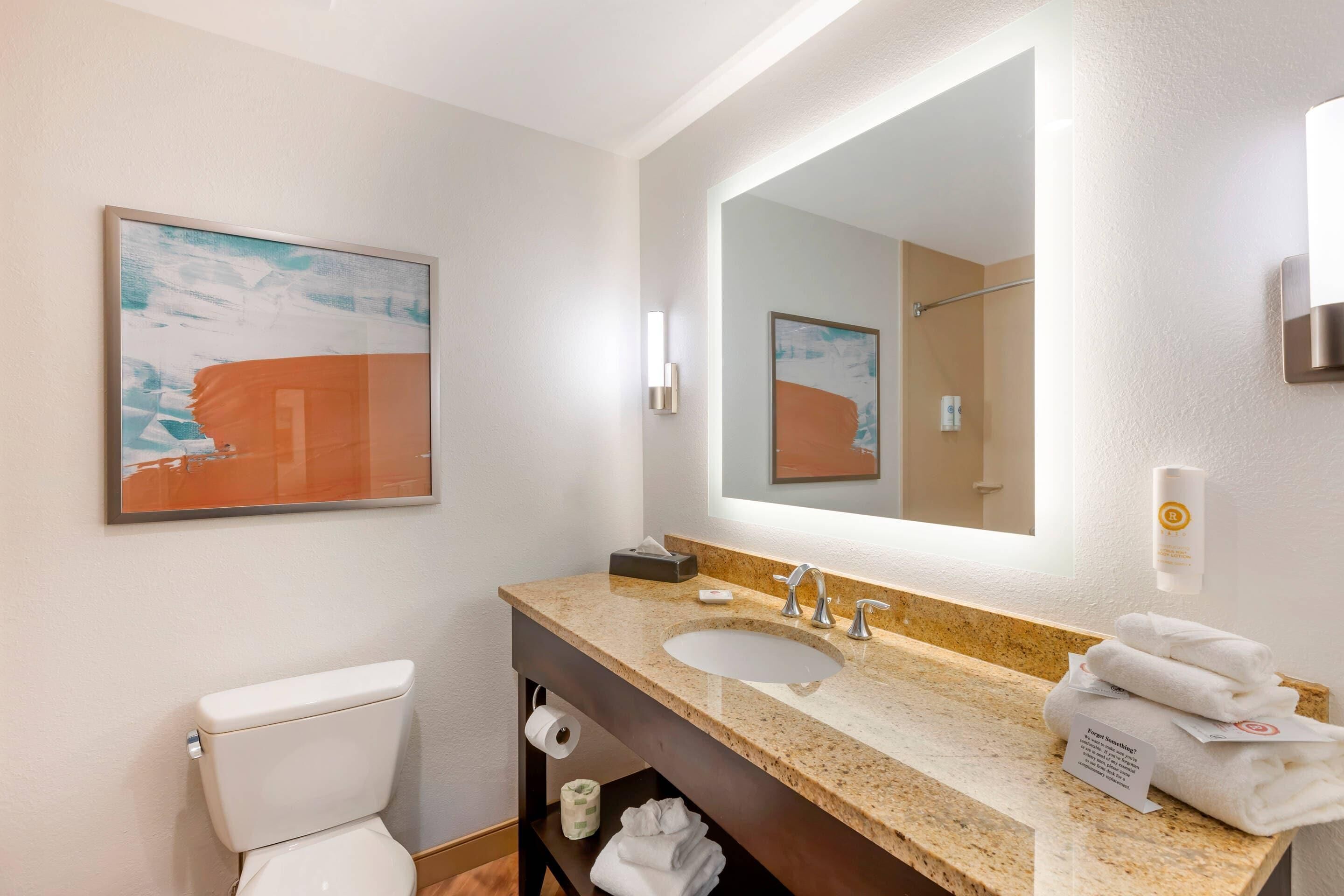 Photo - Comfort Inn & Suites Verona at Turning Stone Resort Casino