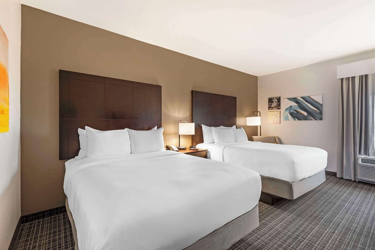 Premium bedding, desk, iron/ironing board, rollaway beds