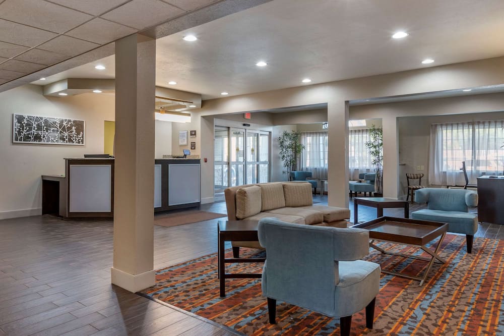 Sleep Inn & Suites Kalamazoo Southwest