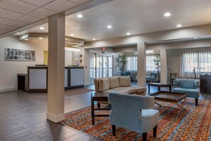 Lobby - Sleep Inn & Suites Kalamazoo Southwest (Kalamazoo)
