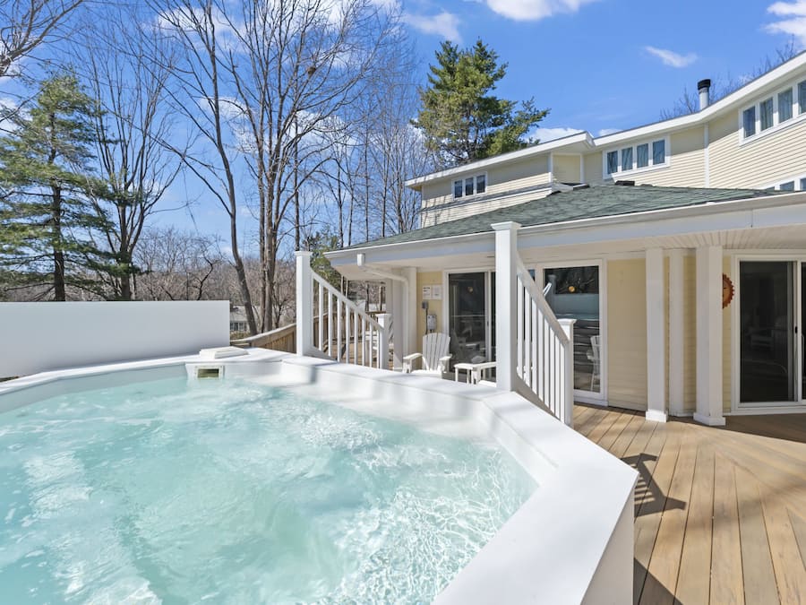 Bañera de hidromasaje exterior