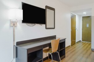 Desk, blackout drapes, free WiFi, bed sheets