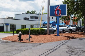 Exterior - Motel 6 Brockton, MA (Brockton)