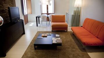 1 bedroom, premium bedding, minibar, in-room safe