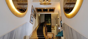 Collage Pera Hotel - Special Class