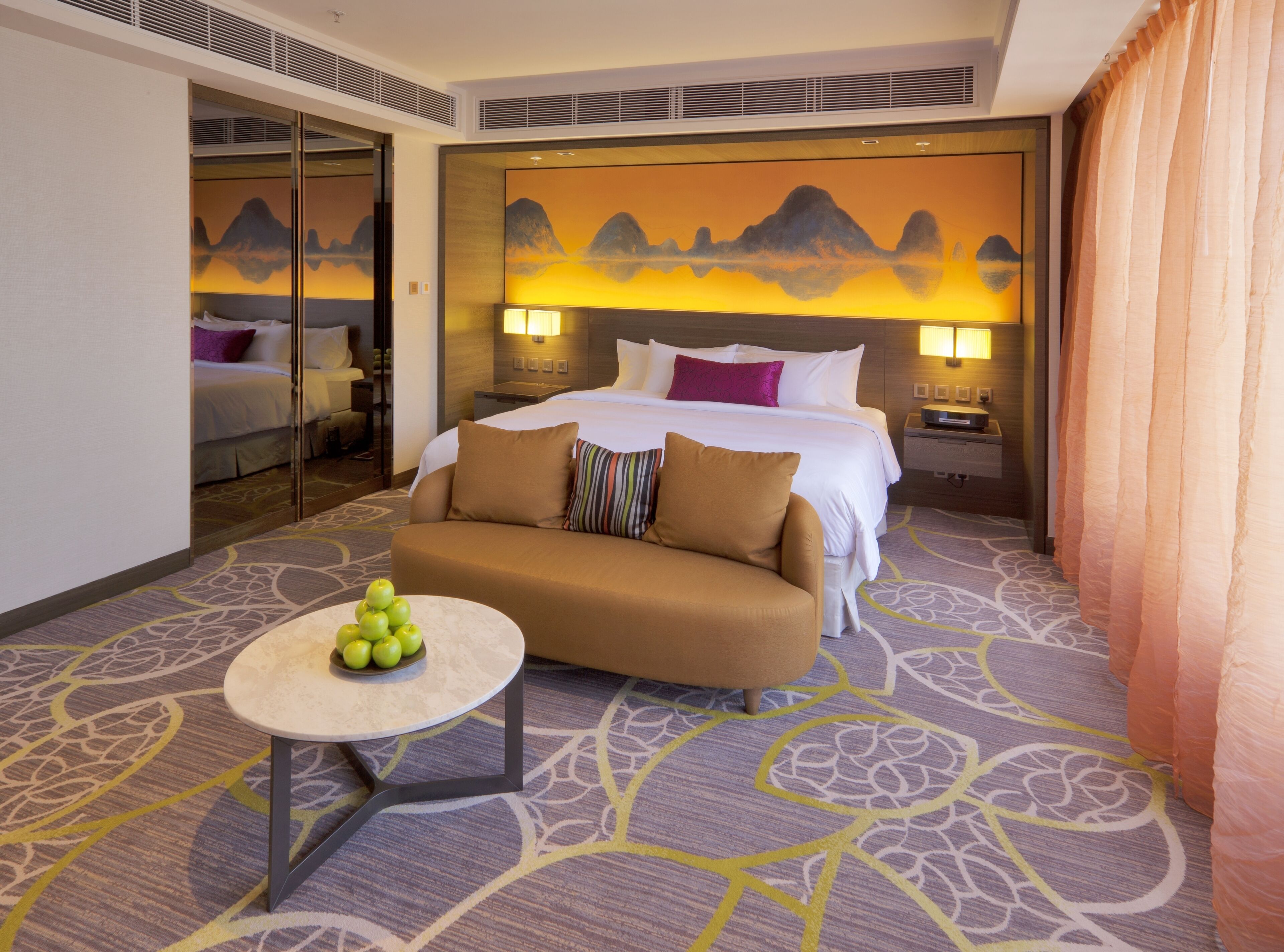 Süit, 1 Yatak Odası, Bahçe Manzaralı | Minibar, odada kasa, masa, ses yalıtımı 