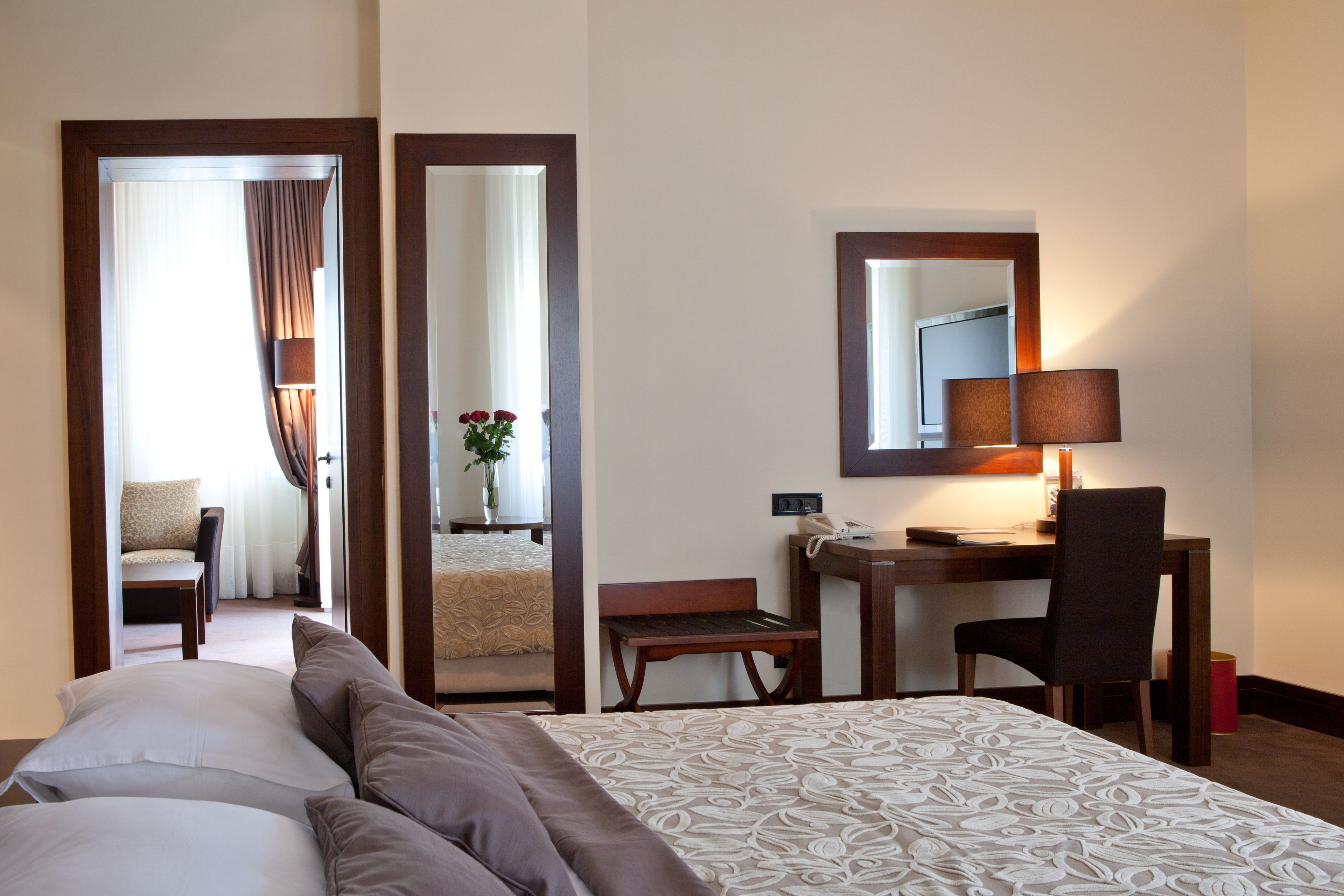 superior room, sea view | minibar, in-room safe, desk, free wifi