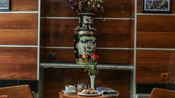 Breakfast, lunch, dinner served; international cuisine