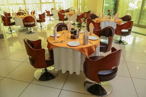 Breakfast, lunch, dinner served; international cuisine  - Empire Addis International Hotel (Addis Ababa)