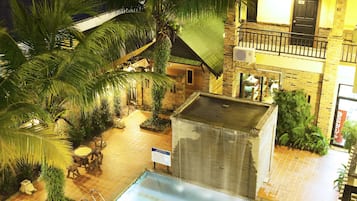Udendørs pool