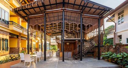 Motive Cottage Resort