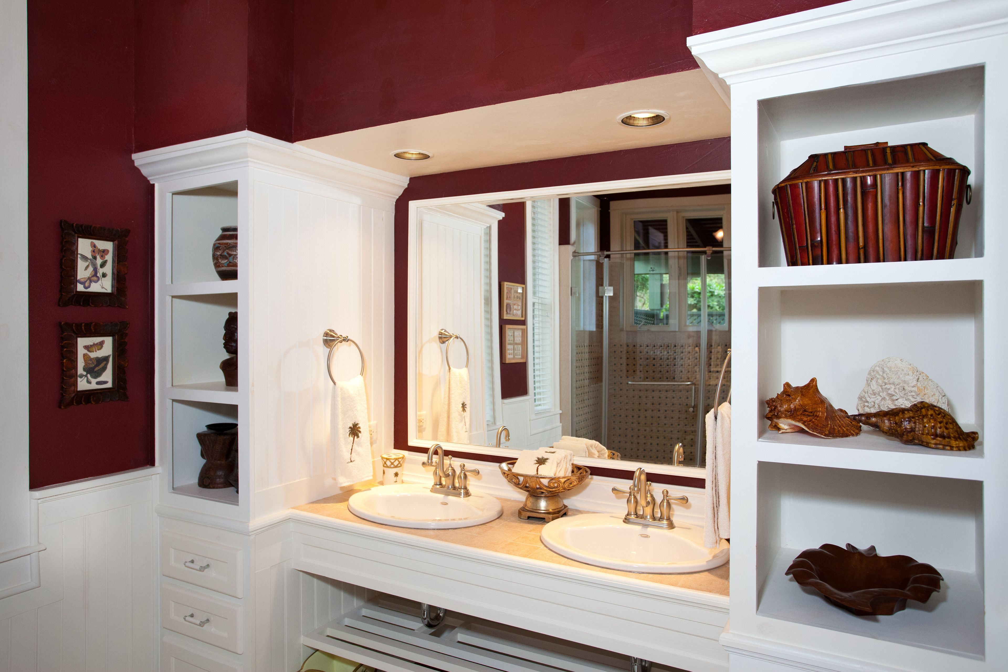 shower, rainfall showerhead, free toiletries, hair dryer