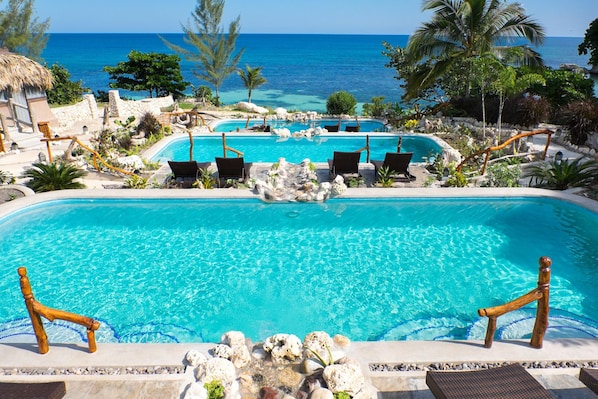 3 outdoor pools, pool loungers