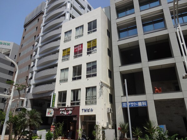 Exterior - Grace Naha - Hostel (Naha)