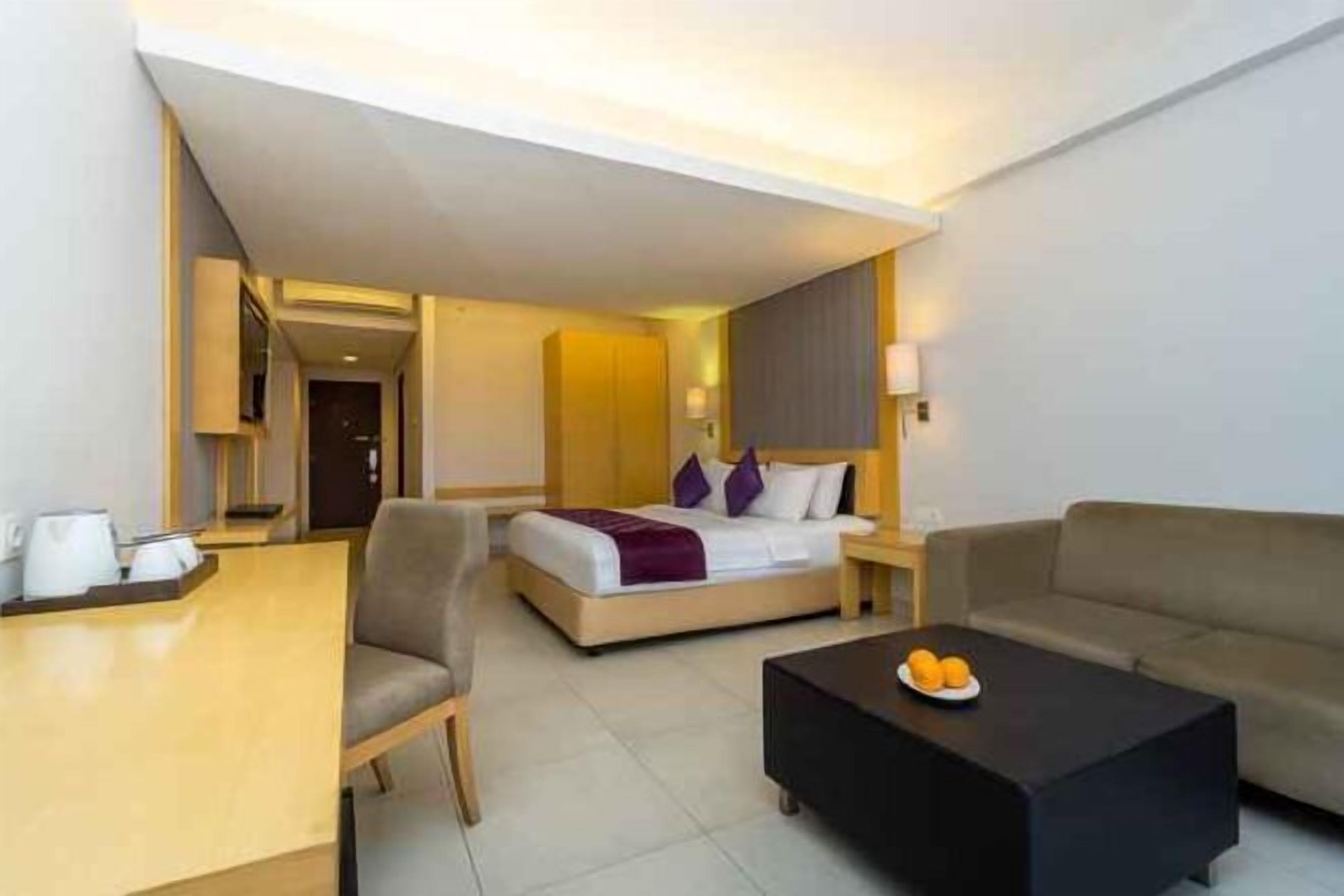 In-room safe, desk, soundproofing, iron/ironing board