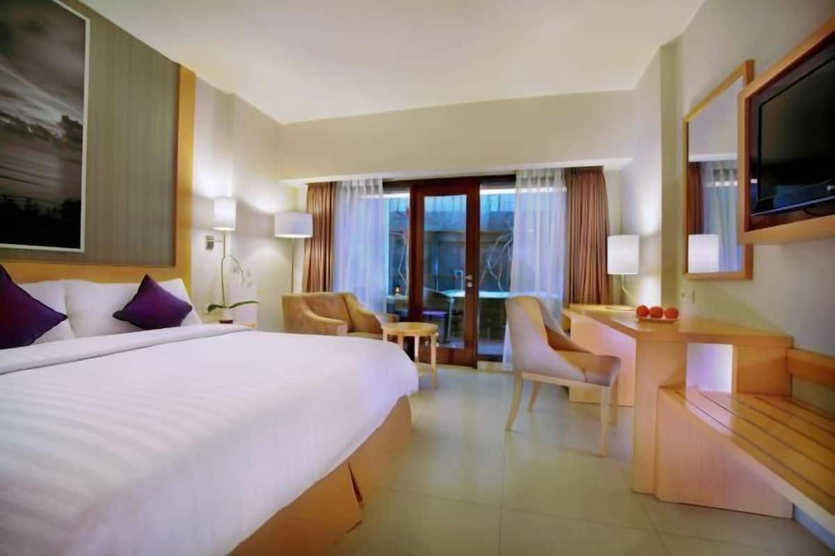 In-room safe, desk, soundproofing, iron/ironing board
