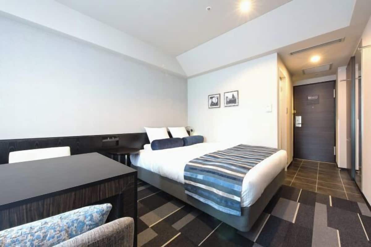 Ropa de cama de alta calidad y cubrecamas