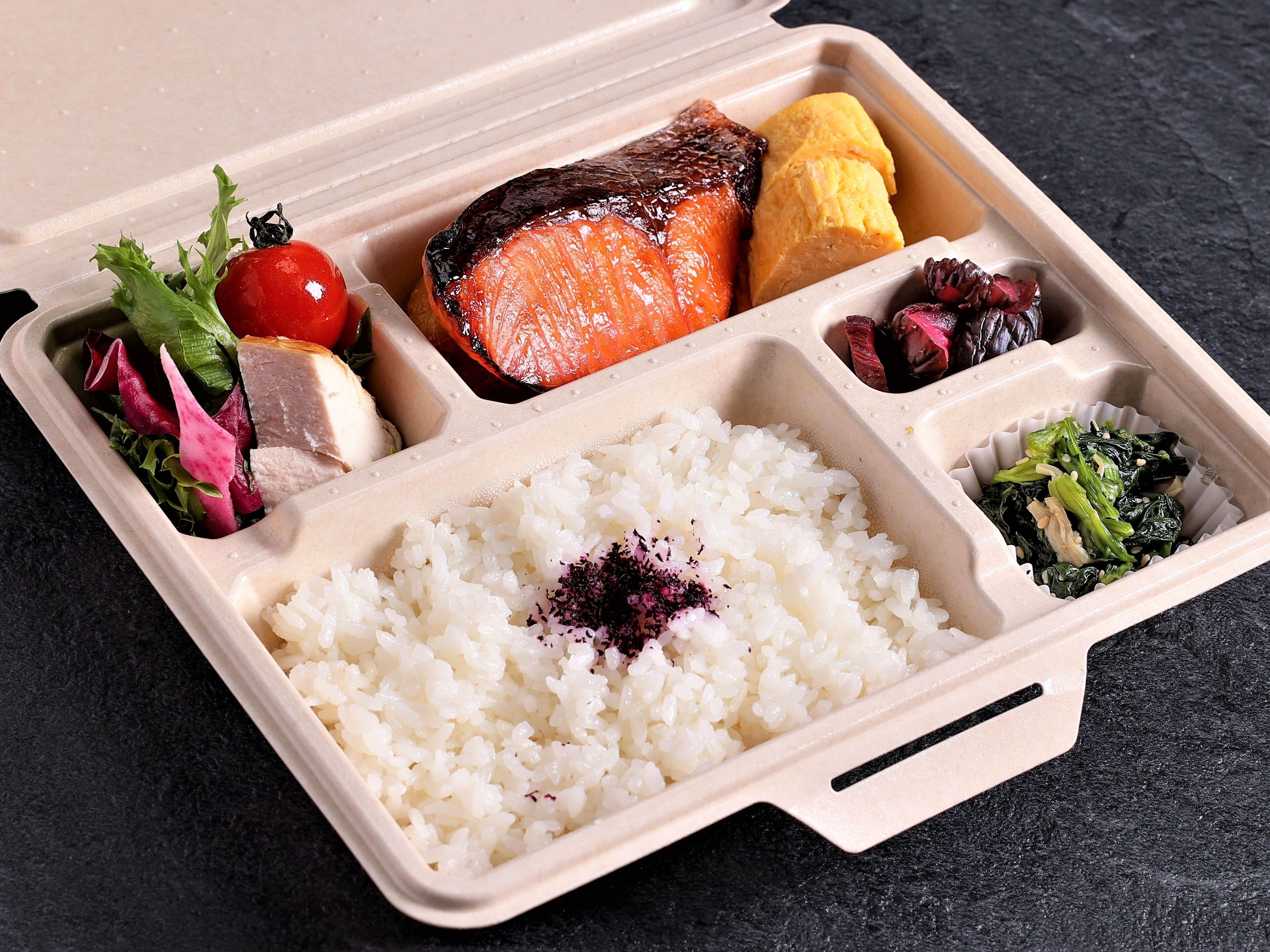 daily cooked-to-order breakfast (jpy 1100 per person)