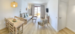 Flat-screen TV - Sa Torre Apartaments (Capdepera)