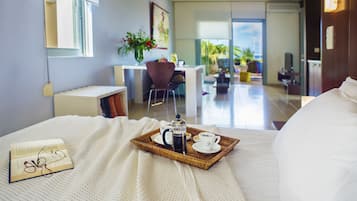 Studio, Sea View | Pillowtop beds, in-room safe, individually decorated