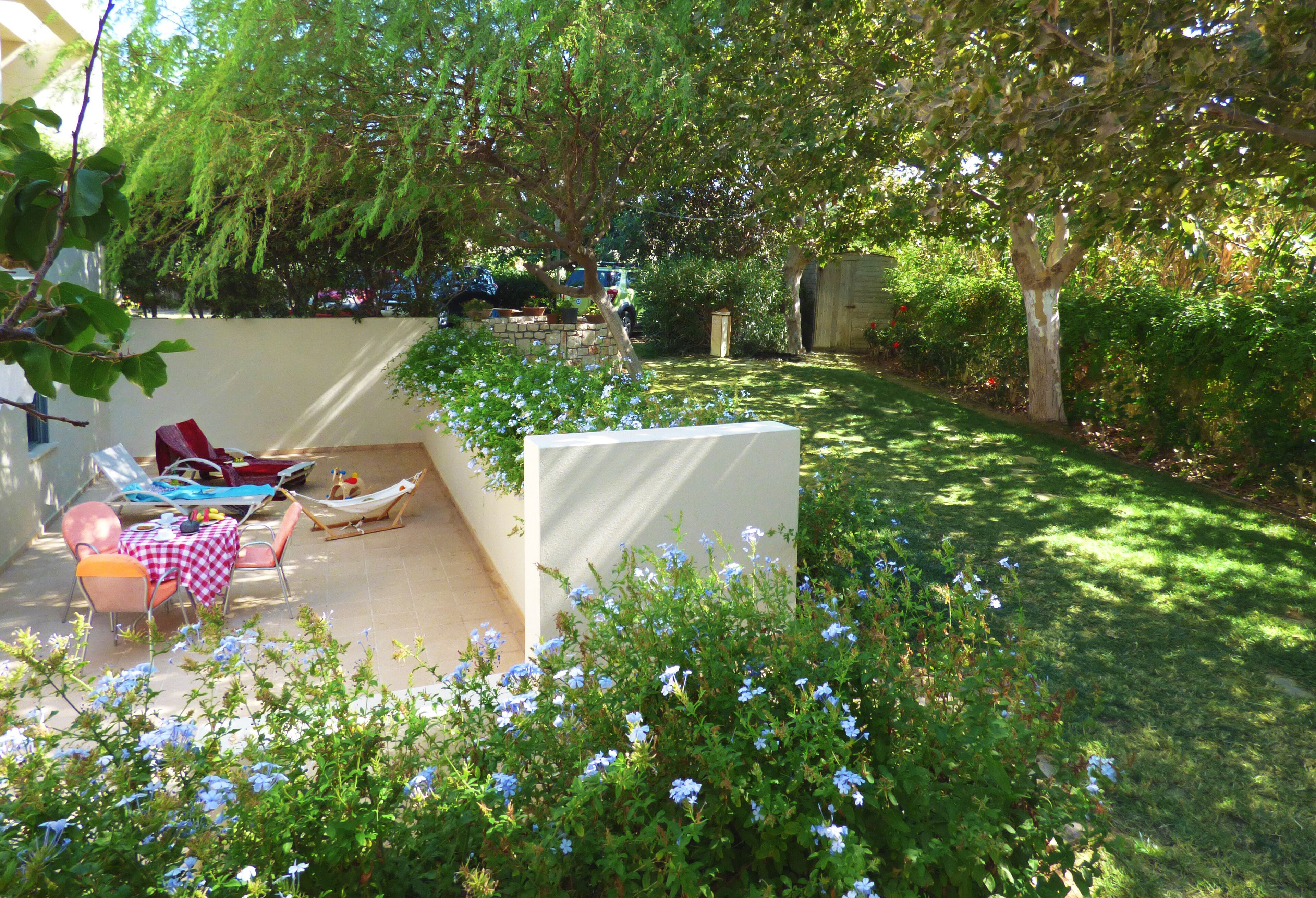 family apartment, 1 bedroom, patio, courtyard view | garden view