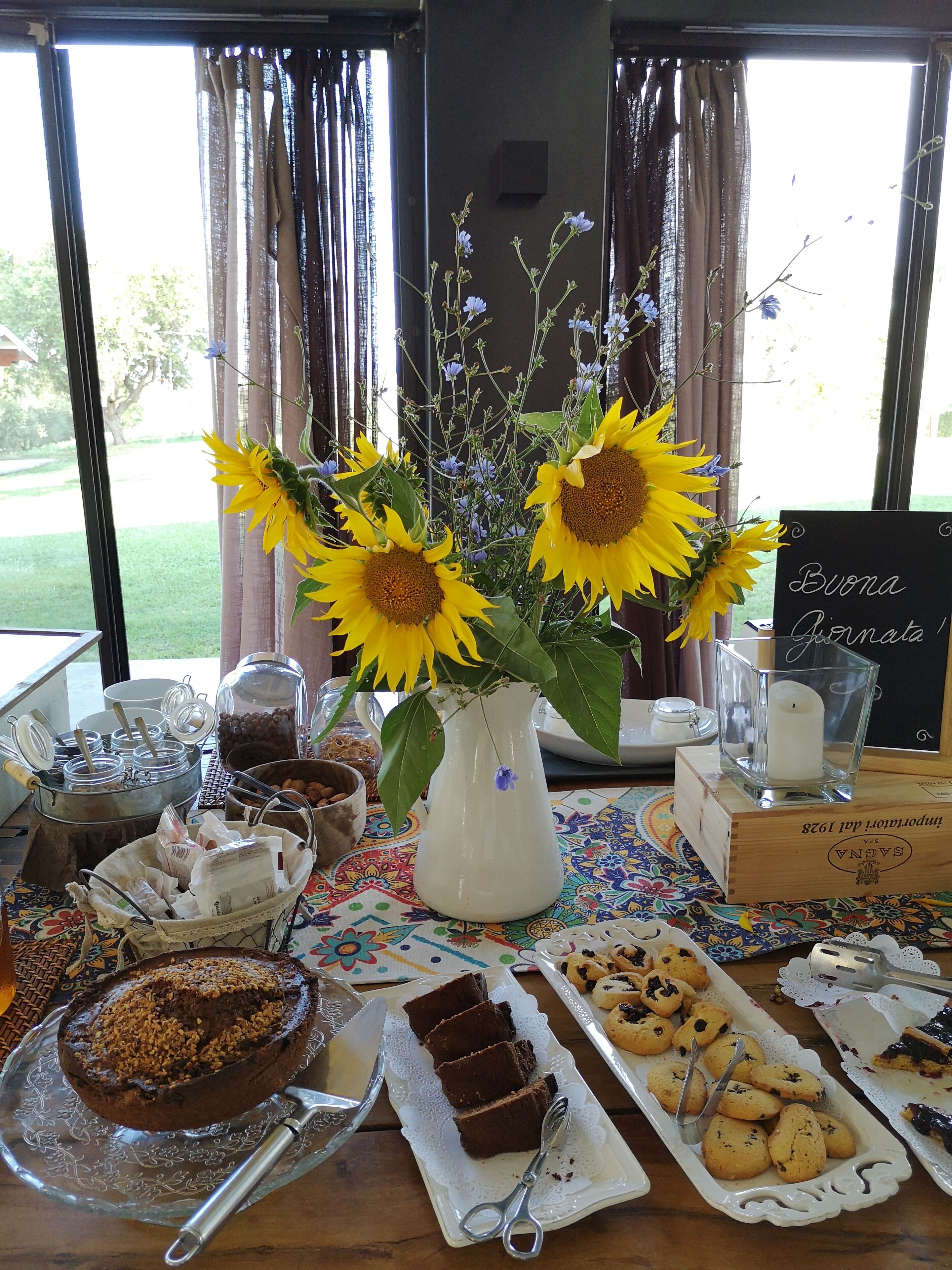 Daily buffet breakfast (EUR 12 per person)