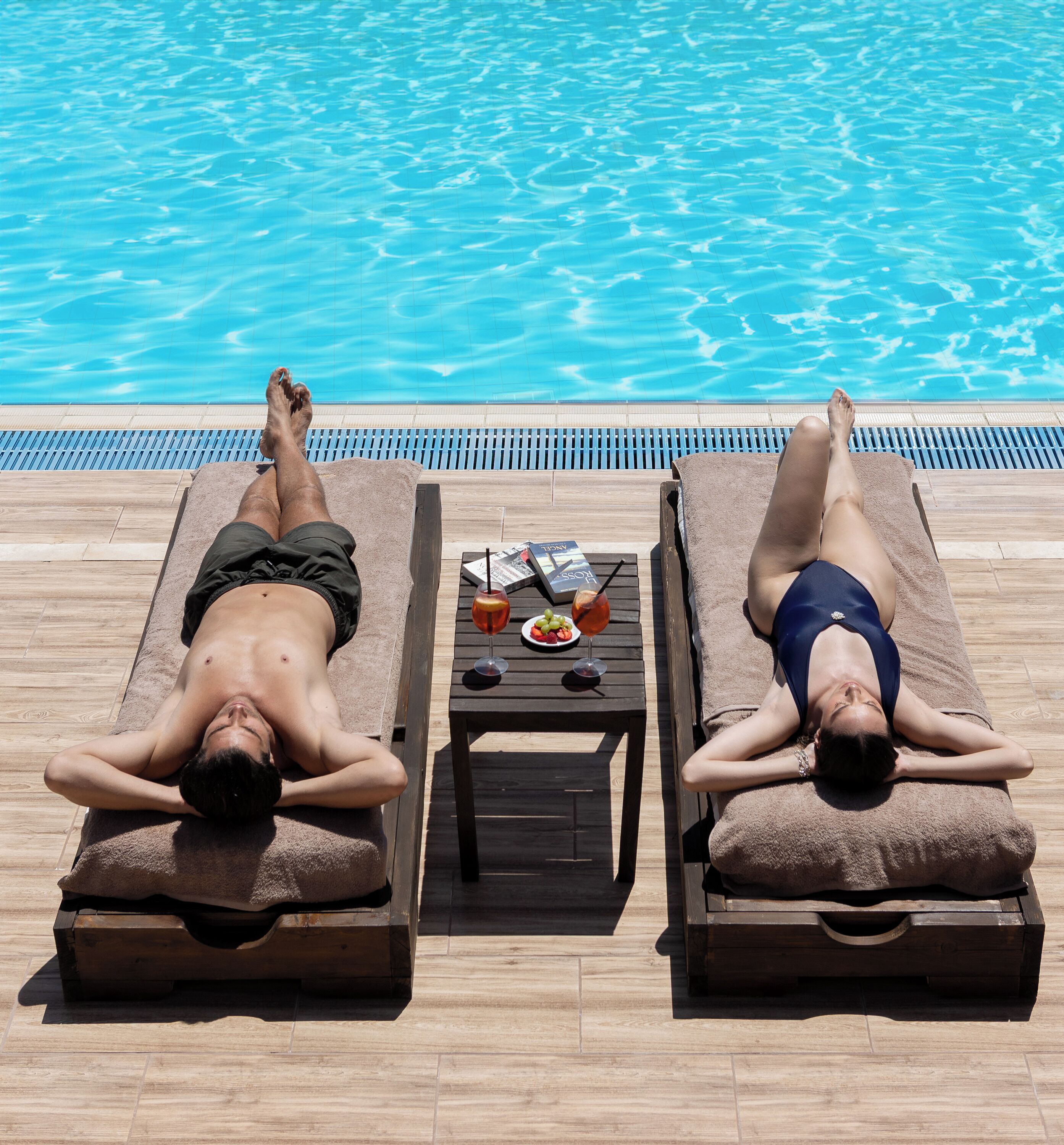 outdoor pool, pool loungers