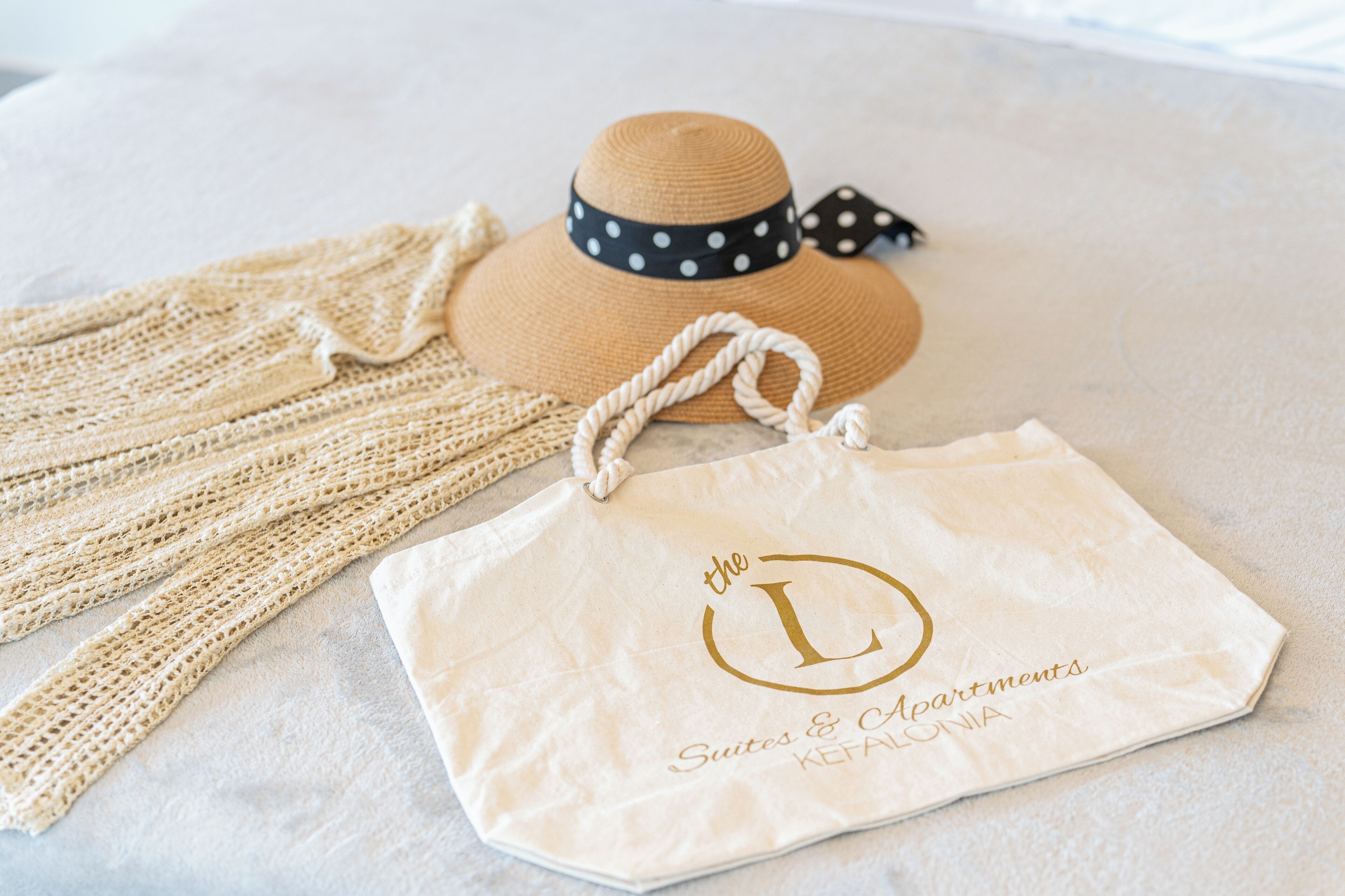 in-room safe, soundproofing, free wifi, bed sheets