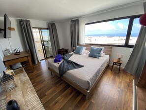 Panoramic Suite, 1 King Bed, Terrace, Sea View