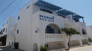 Fachada de la propiedad