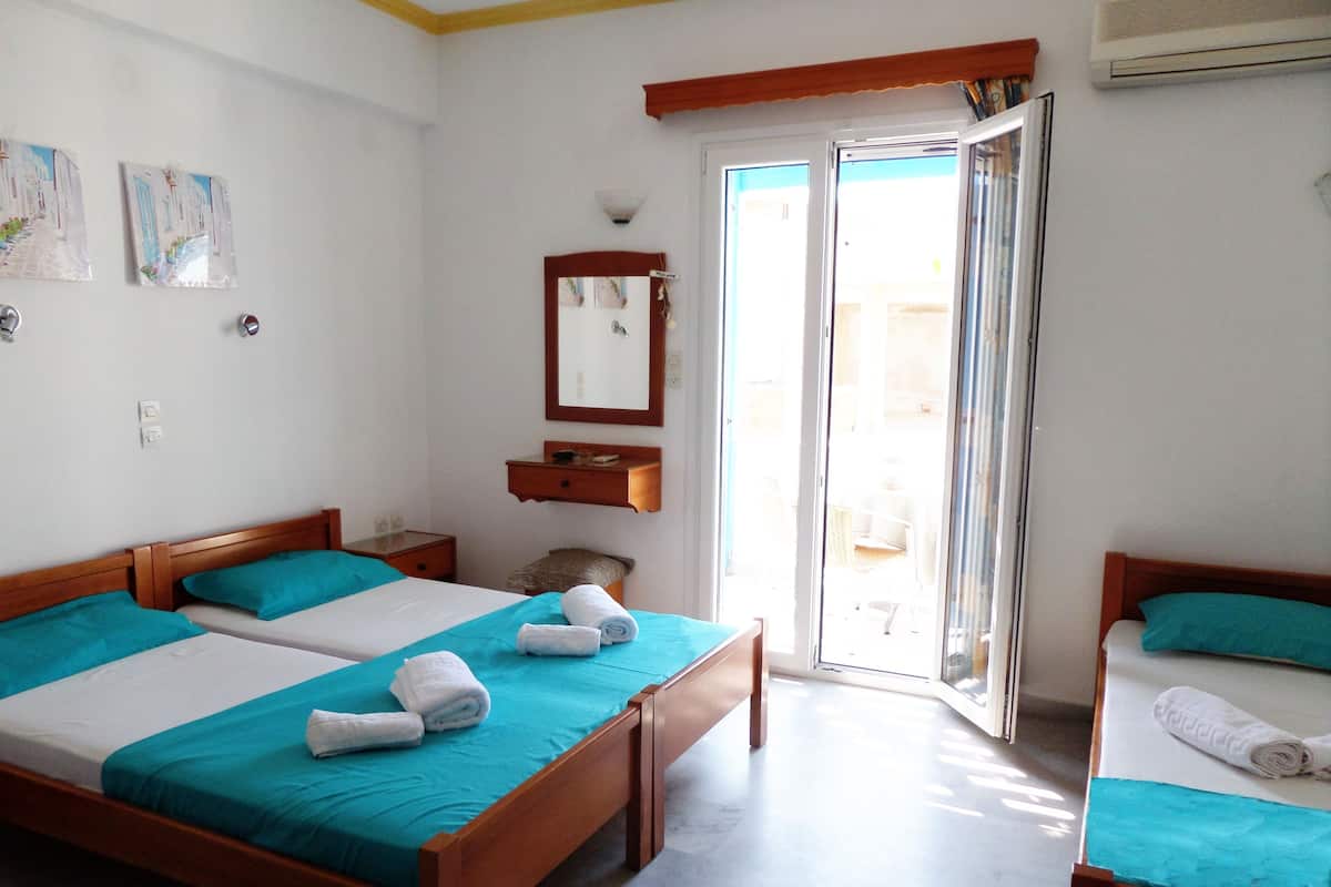 Studio (Triple) | In-room safe, free WiFi