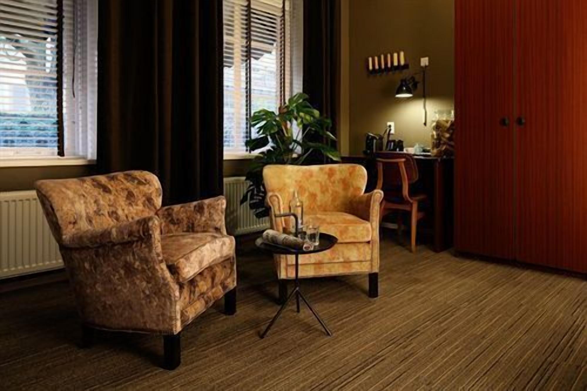 44-inch lcd tv with cable channels, tv