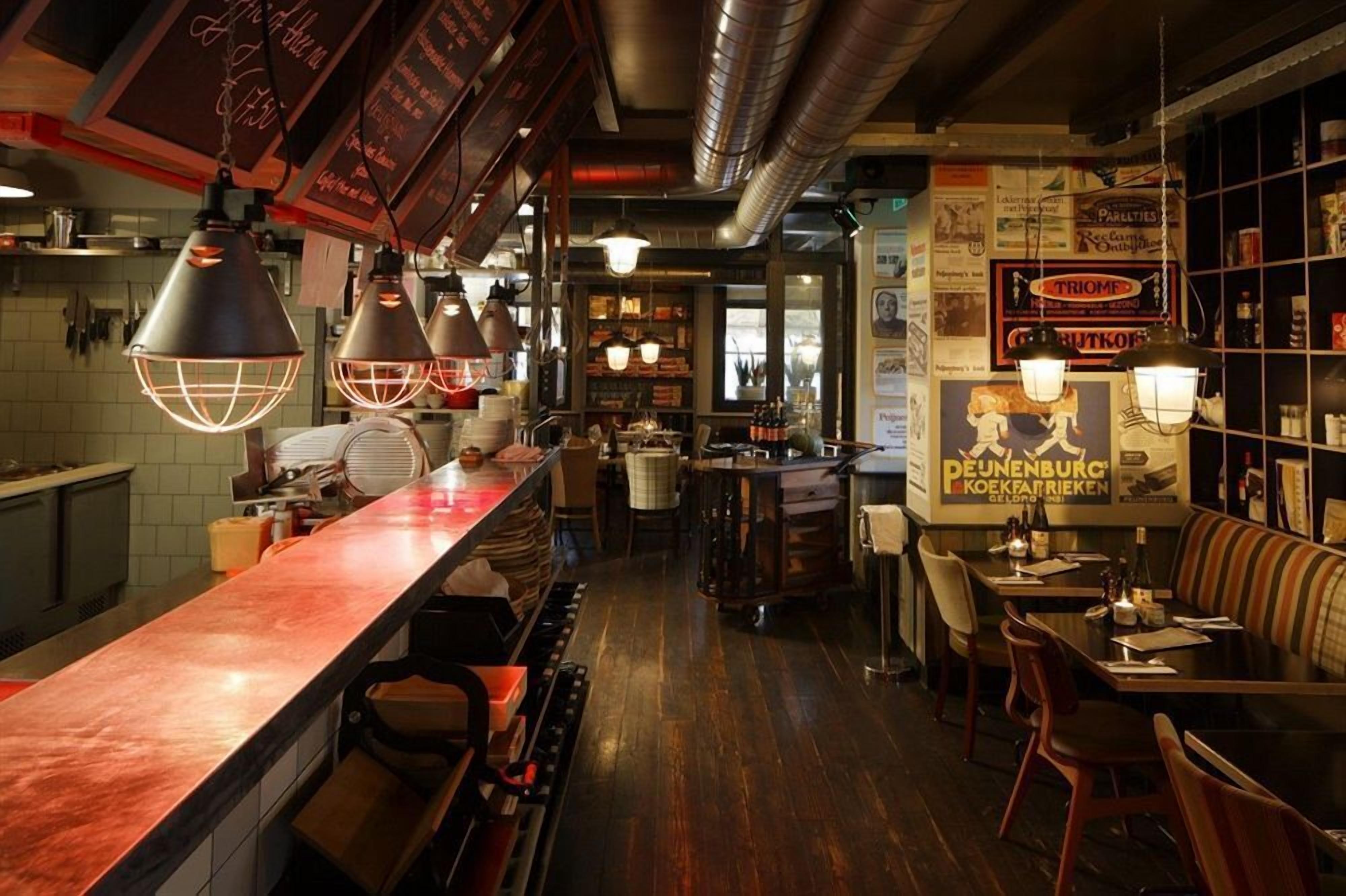 breakfast, lunch, dinner served; al fresco dining