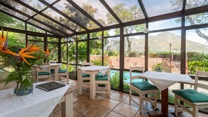 Petit déjeuner continental (200 ZAR par personne)