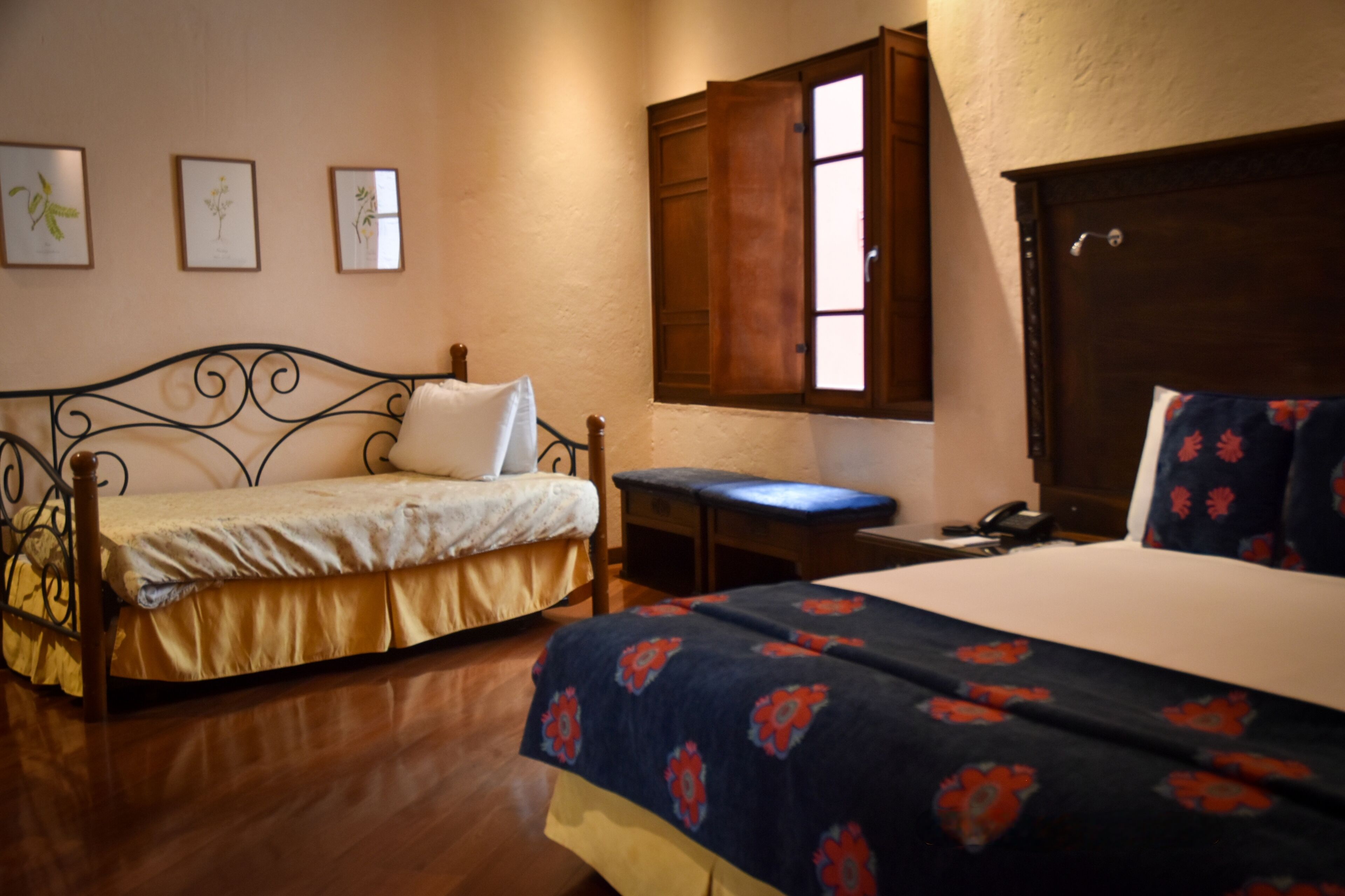 standard room, 1 king bed with sofa bed | egyptian cotton sheets, premium bedding, select comfort beds