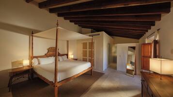 Junior Suite, Courtyard View | Premium bedding, down duvets, minibar, in-room safe