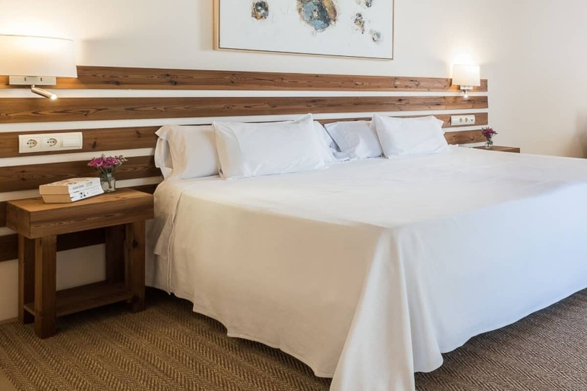 Deluxe Double Room | Premium bedding, down comforters, minibar, in-room safe