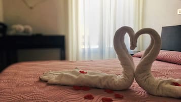 Roupas de cama de algodão egípcio, camas com colchões pillow-top