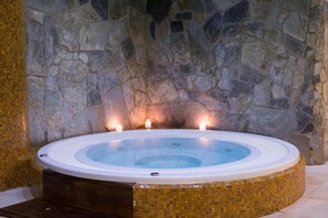 Sauna, hot tub, body treatments, hot stone massages, body scrubs - Hotel Karino Spa (Solina)