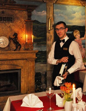 Breakfast, lunch and dinner served - Hotel Karino Spa (Solina)