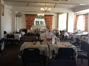 Daily English breakfast (ZAR 30 per person) - Parkview Hotel (Durban)