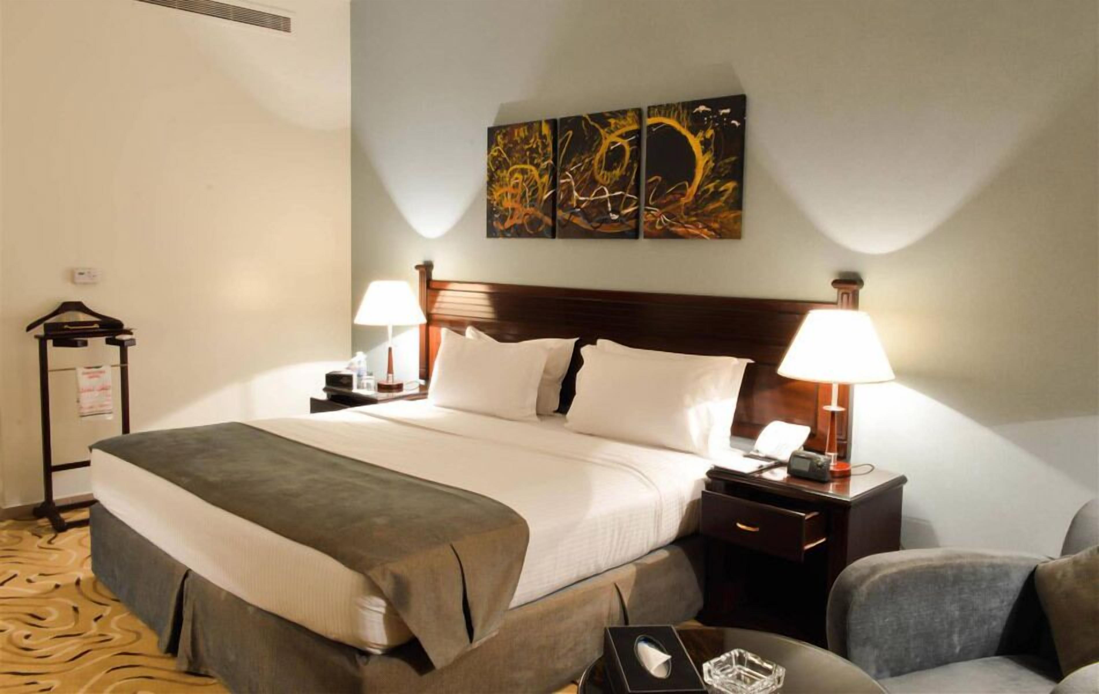 Standard Double Room | Egyptian cotton sheets, pillowtop beds, minibar, in-room safe