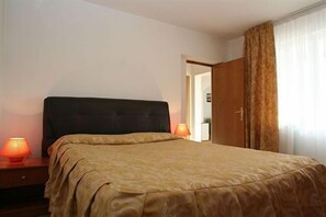 In-room safe, rollaway beds, free WiFi - Cabana Trei Brazi (Predeal)