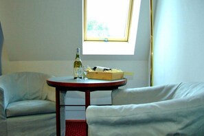 Living area - Dwor Wapowce (Przemysl)