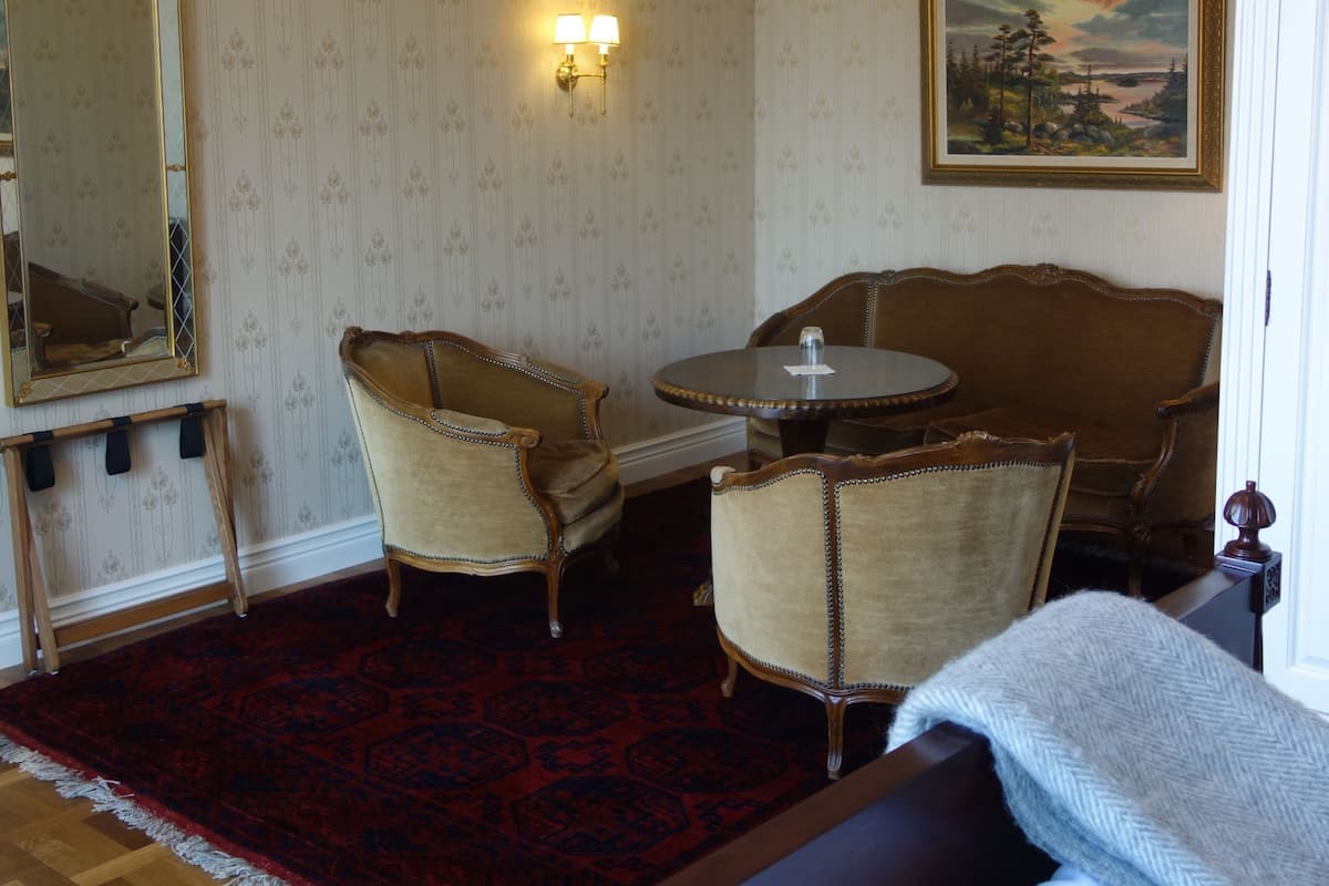 suite | individually decorated, individually furnished, desk, blackout curtains